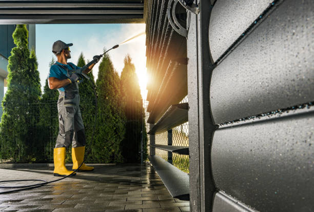 Best Graffiti Removal  in West Allis, WI